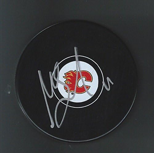 Mikael Backlund potpisao je pak Calgari Flames - NHL pakove s autogramima